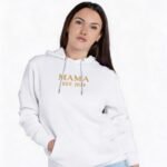 Суитчър с бродиран надпис MAMA – персонализирана година